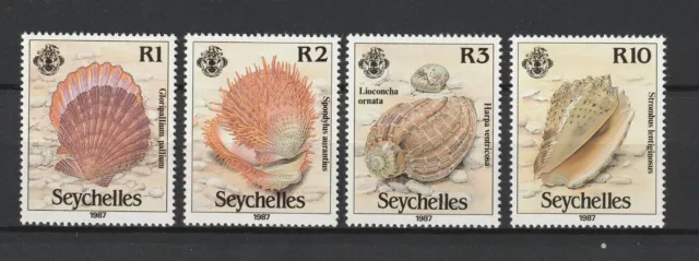 SEYCHELLES - N° Yvert 623/626 Neufs XX MNH 1987 Coquillages