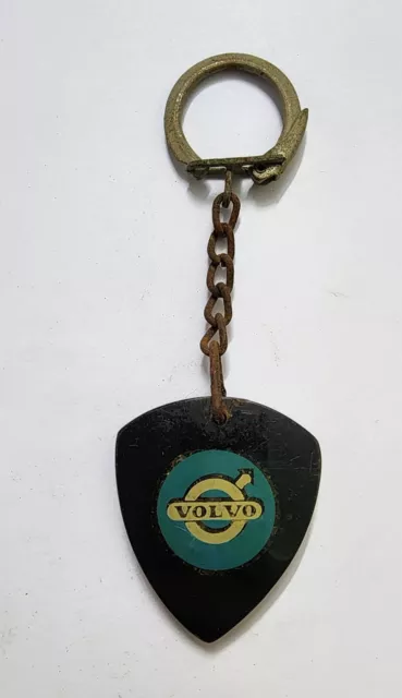 Volvo   Keychain   Vtg Old Plastic Era   **