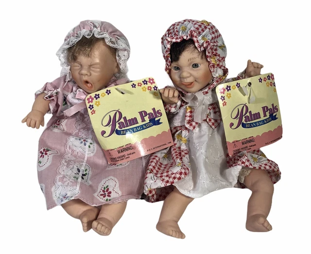 2 Vintage Palm Pals Gi-Go 8" Bean Bag Kids Funny Face Yawning & Tongue Out 96169