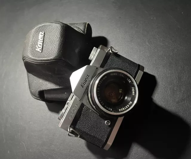 macchina fotografica analogica vintage Kowa SeTr