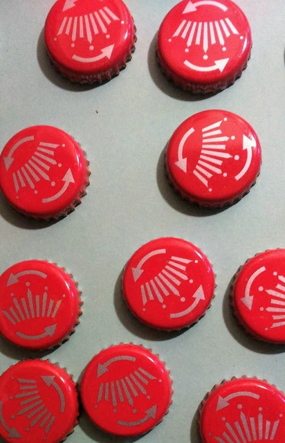 40 x ROJO BUDWEISER TWIST Botellas Tapas Corona Cerveza ARTESANAL Metal Plata