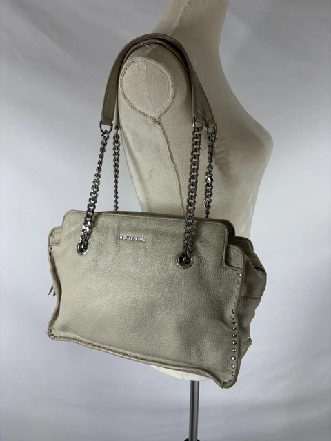 MICHAEL KORS ASTOR Shoulder Bag Purse Light Grey Cement Leather