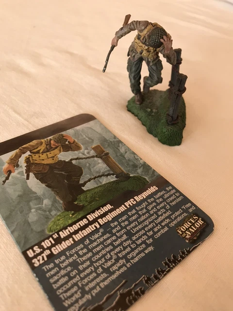 XA104 UNIMAX JEU Jouet 73000 Figurine Bravo Team SOF