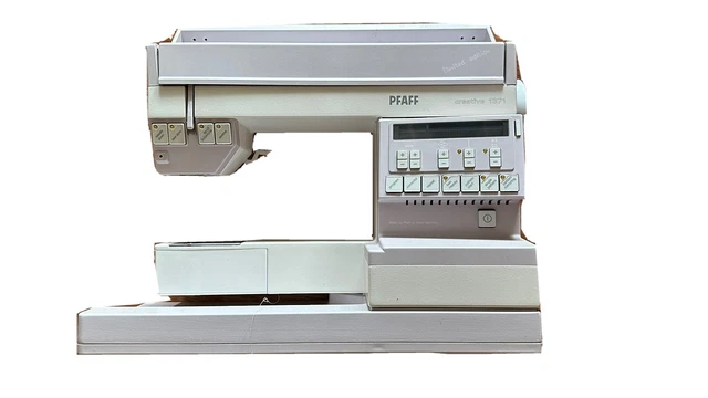 FOR PARTS/REPAIR: Pfaff Creative 1371 Sewing Machine (NO PEDAL or CORD) 0140A