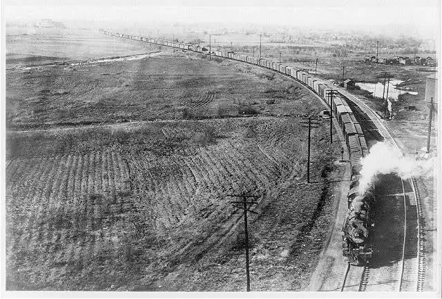 Photo:Illinois Central Railroad Company merchandise frieght train