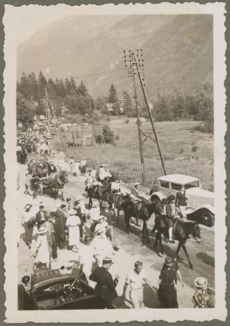 Le Cortège du 15 août. Fête des Guides. Chamonix-Mont-Blanc (Haute-Savoie).