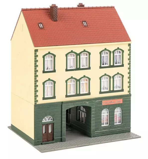 Faller 130628 Town House with Modelmaker's Shop Kit III