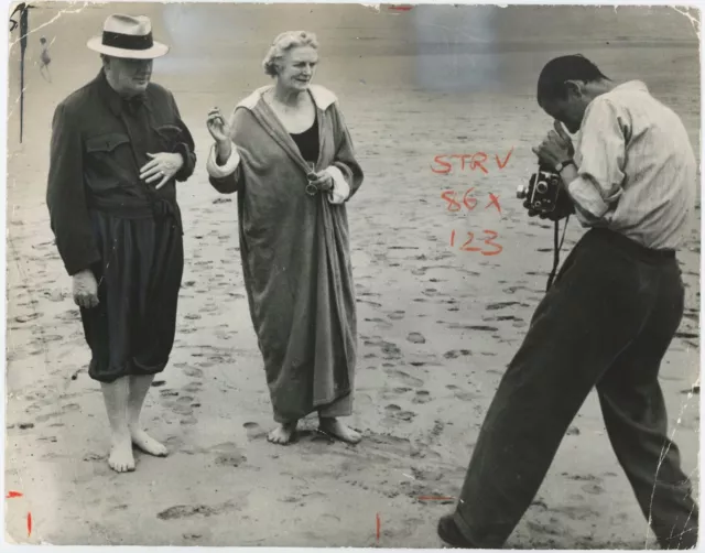 July 1945 press photo of Winston and Clementine Churchill on holiday in France