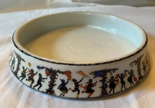 Charming Vintage Victoria Baby Feeding Dish Children Silhouettes 7-3/8" Diameter