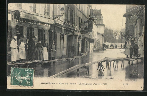 CPA Suresnes, Rue du Pont, Inondations 1910 1911