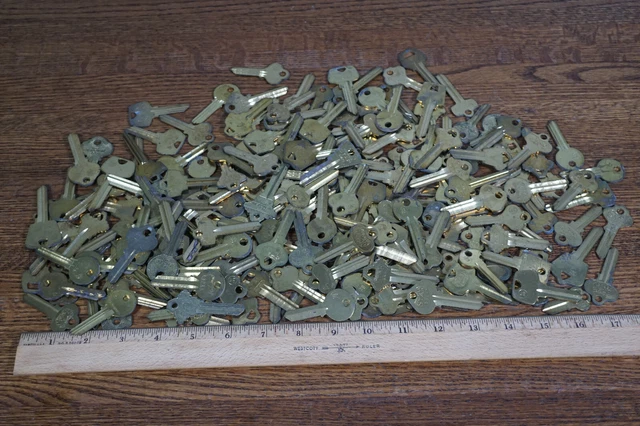 Lot of 160 Vintage Key Blanks Uncut Keys Brass - Star National & More