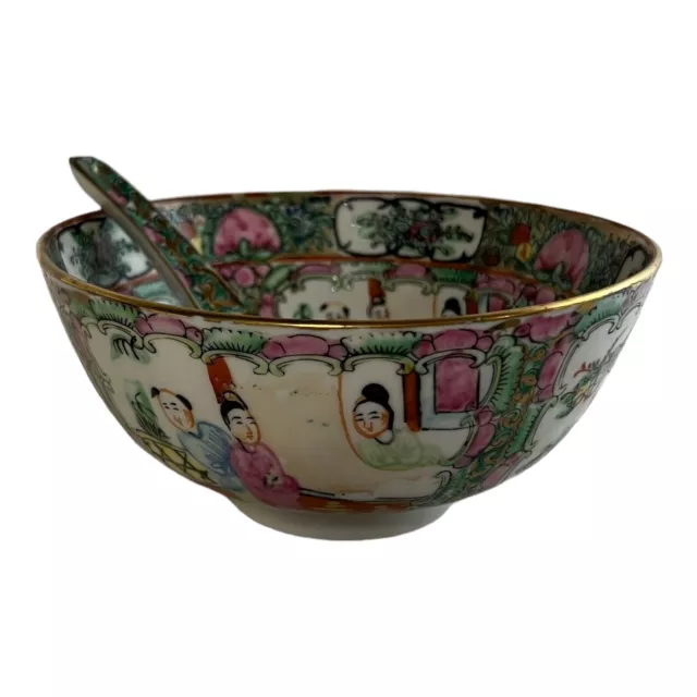 Antique 19th century Chinese Canton Famille Rose porcelain tea bowl With Spoon