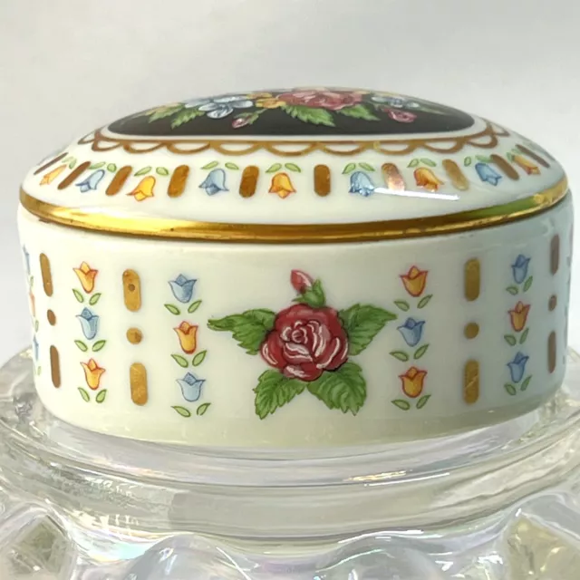 Limoges Vtg Porcelain Oval Trinket Box Cadeaux D'Amoir “Gifts of Love" France