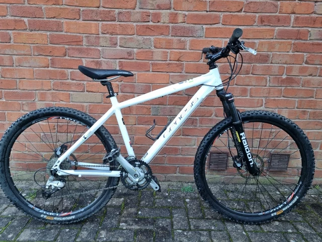 Genesis core 10 mountain bike cheap