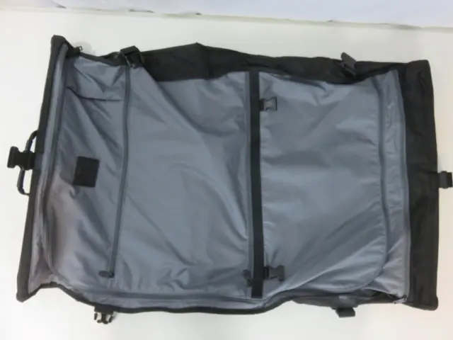 Tumi Garment Bag Black/Gray Ballistic Nylon Bi-Fold Carry-On Suit 24" x 18" 3