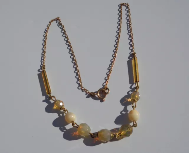 Lovley Vintage Art Deco Delicate Mooglow Glass & Chain Bead Necklace