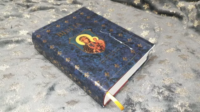 Biblia Rodzinna DUŻA Pismo Święte Stary i Nowy Testament Polish Bible Old  New