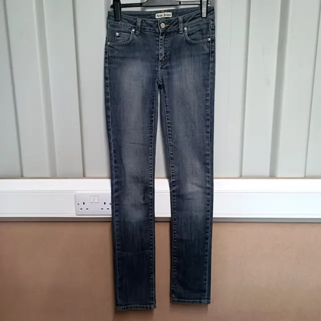 Jeans da donna blu acne vita 28 taglia UK 10 gamba alta 35 denim vita bassa anni '90