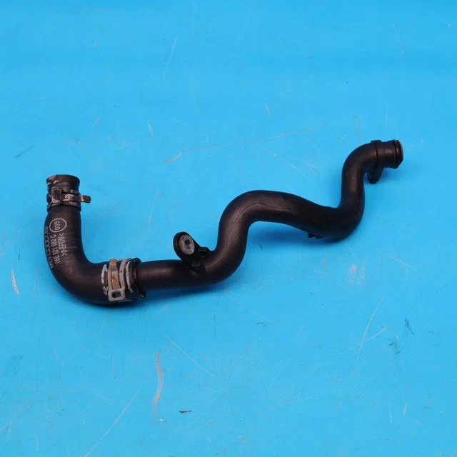 Kühlmittelrohr Wasserrohr Audi A6 V8 S6 4B / 077121065T