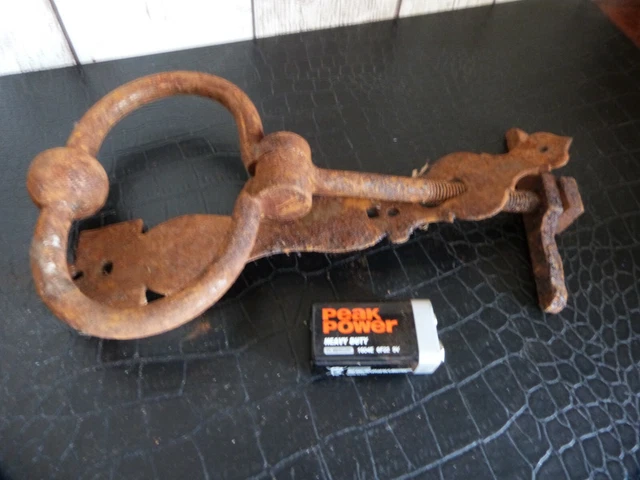 ANCIENNE POIGNÉE DE porte clenche en fer forgé heurtoir EUR 29,00