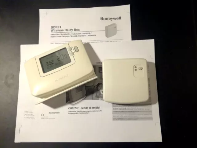 Kit Thermostat sans fil programmable Honeywell CHRONOTHERM CM927 RF + BDR91