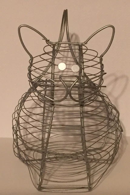 Wire Basket, Shape Of Cat, Silver, used