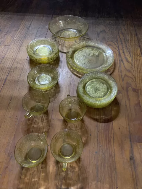 Vintage Yellow Depression Glass Set