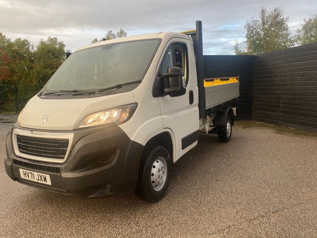 Boxer Cab 2021 PEUGEOT BOXER 2.2 BlueHDi Tipper 140ps CHASSIS CAB Diesel Manual £ ...