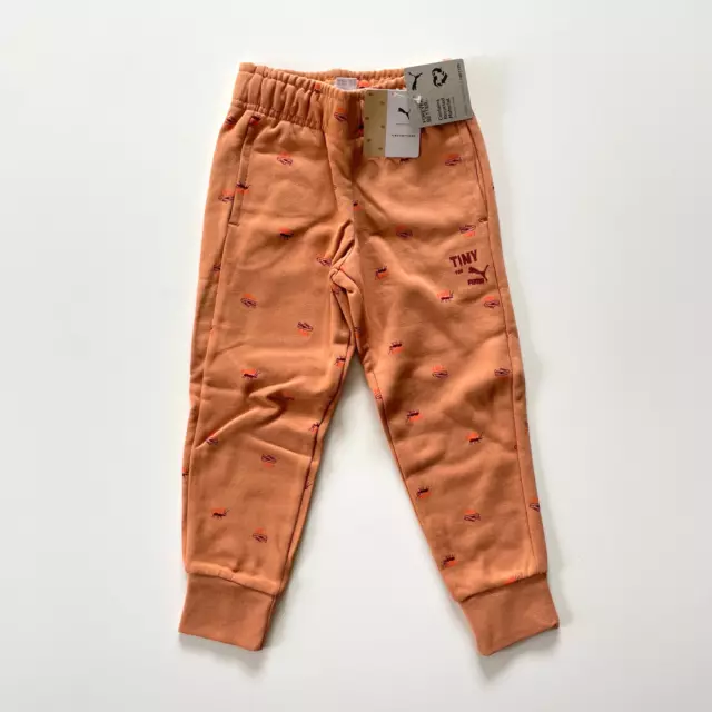 Pantaloni da jogging Puma x Tiny DOP pantaloni da jogger | taglia 110/4-5 anni | 39,95 €* Pantaloni da jogging Puma x Tiny DOP pantaloni da jogger | taglia 110/4-5 anni | 39,95 €*