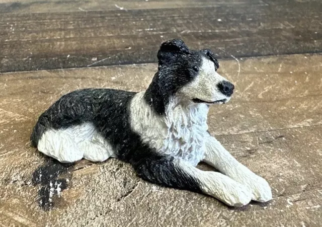 Border Collie Mini Dog Figurine 1990 Resin Living Stone Inc. Vintage