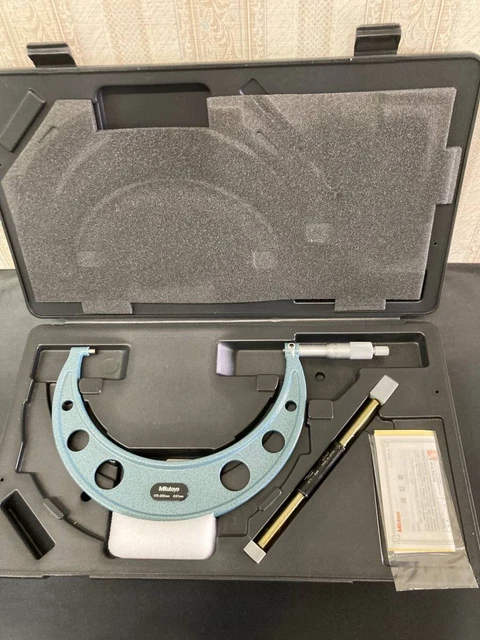 Mitutoyo micrometer OM-200 (measurement range 175-200) Japan