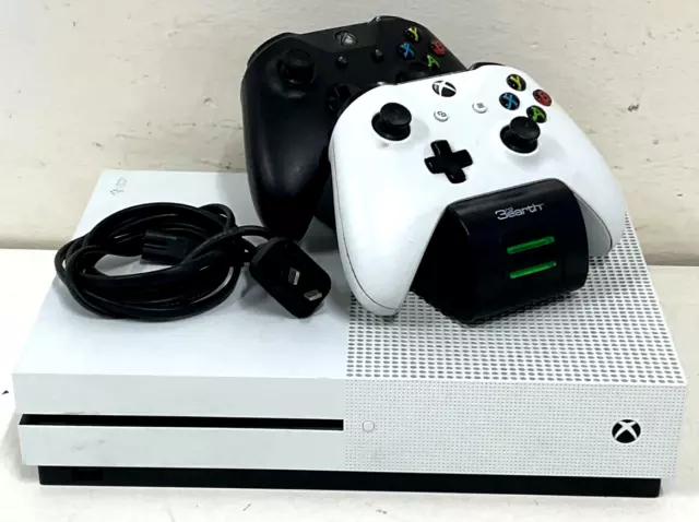 FAULTY Microsoft Xbox One S 500GB Home Console - NOT TURNING ON + 2x Controllers