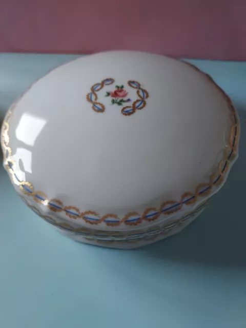 Grosse Boite Ou Bombonniere En Porcelaine De Limoges Lachaniette