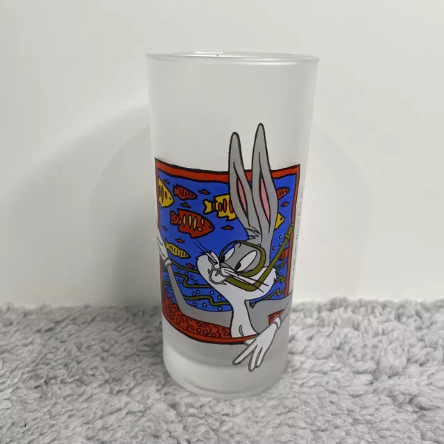 Rare Vintage 1991 Warner Bros. Inc Bugs Bunny Collectable Frosted Glass.