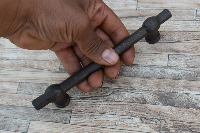4 pcs Cast Iron Door Handles Gate Drawer Cupboard Pulls Handle Rustic Farm Decor