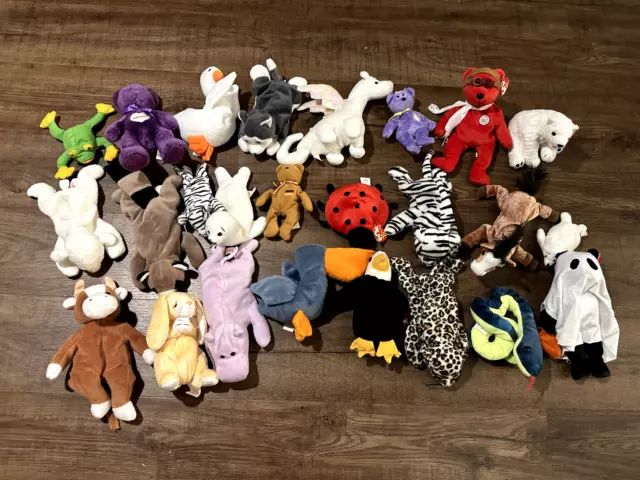 LOT OF 25 TY BEANIE BABIES & BOOS - BEANIES Baby Collection Rare & Hard to Finds