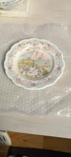 Royal Doulton, The Wedding 20cm Plate from the Brambly Hedge Collection. vgc