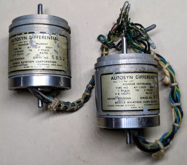 Pair of Bendix Autosyn Differential servos, model AY-130D - Pioneer Instruments