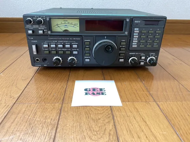 Icom IC-R7000 Communications Receiver HF/VHF/UHF/FM/AM For Parts or Repair