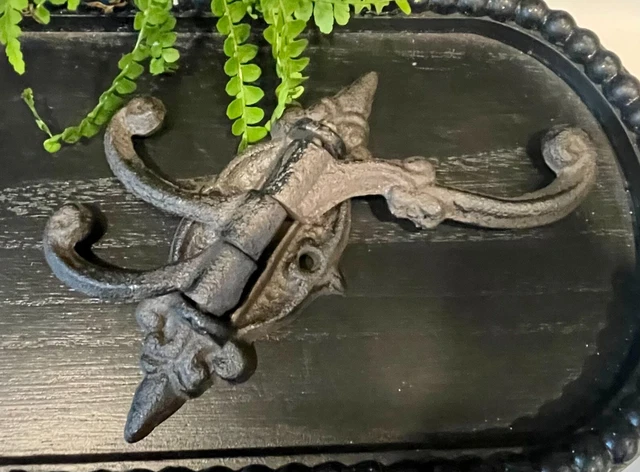 Vintage Cast Iron Victorian Wall Folding Hat Coat Rack 3 Hook Swivel Swing Arm
