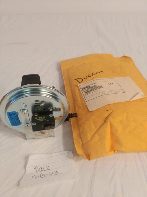 Excel Comfort Systems / York 02425366001 SPST Pressure Switch FREE SHIPPING