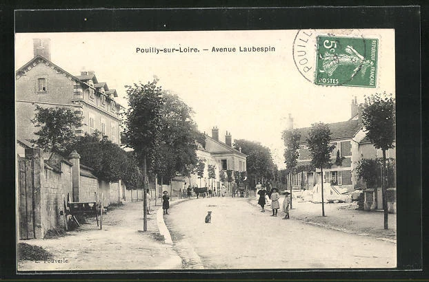 CPA Pouilly-sur-Loire, Avenue Laubespin
