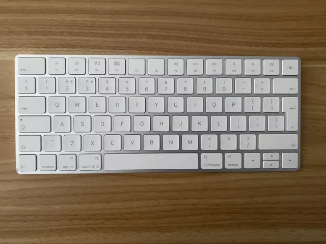 Apple Magic Keyboard 2 Wireless - White/Silver - Model A1644 (MLA22B/A)