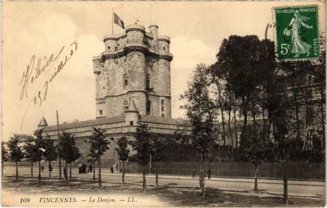 CPA AK Vincennes Le Donjon FRANCE (1283283)