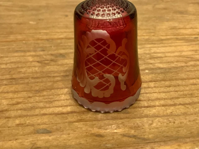 Vintage Red Decorated Glass Thimble. Excellent condition