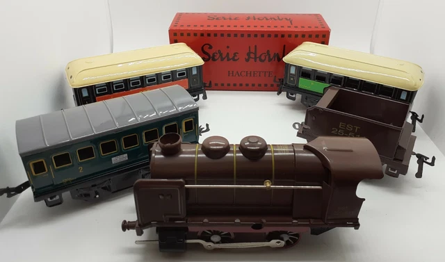 Locomotive Hornby Hachette BB-8051 + 3 Wagons Voyageurs Et 3 Rails - Lot