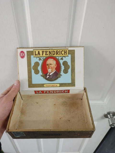 La Fendrich Favorita Cigar Box w/TaxStamp Color Label Vintage