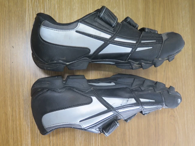 BLACK/SILVER SHIMANO SH-M121G SPD CYCLING SHOES (no cleats!)  MEN UK SIZE 11 8