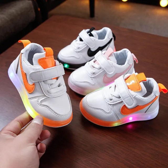 Toddlers Kids Light Up Luminous Trainers Boys Girls LED Flash Sneakers Shoes