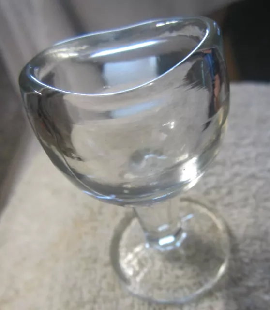 1917 John Bull Medical Glass Eye Wash Cup Eyecup Clear Patent Aug. 14, 1917 Vtg